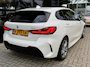 BMW 1-Serie 118i Business Edition M-sport Automaat | SPORTSTOELEN| BMW LED ADAPTIEF| SFEERVERLICHTING| NAVIGATIE| APPLE CARPLAY/ANDROID AUTO| CAMERA + PARKEERSENSOREN| 17" M-SPORT VELGEN| ELEC. CLIMATE CONTROL| BMW DEALER ONDERHOUDEN|
